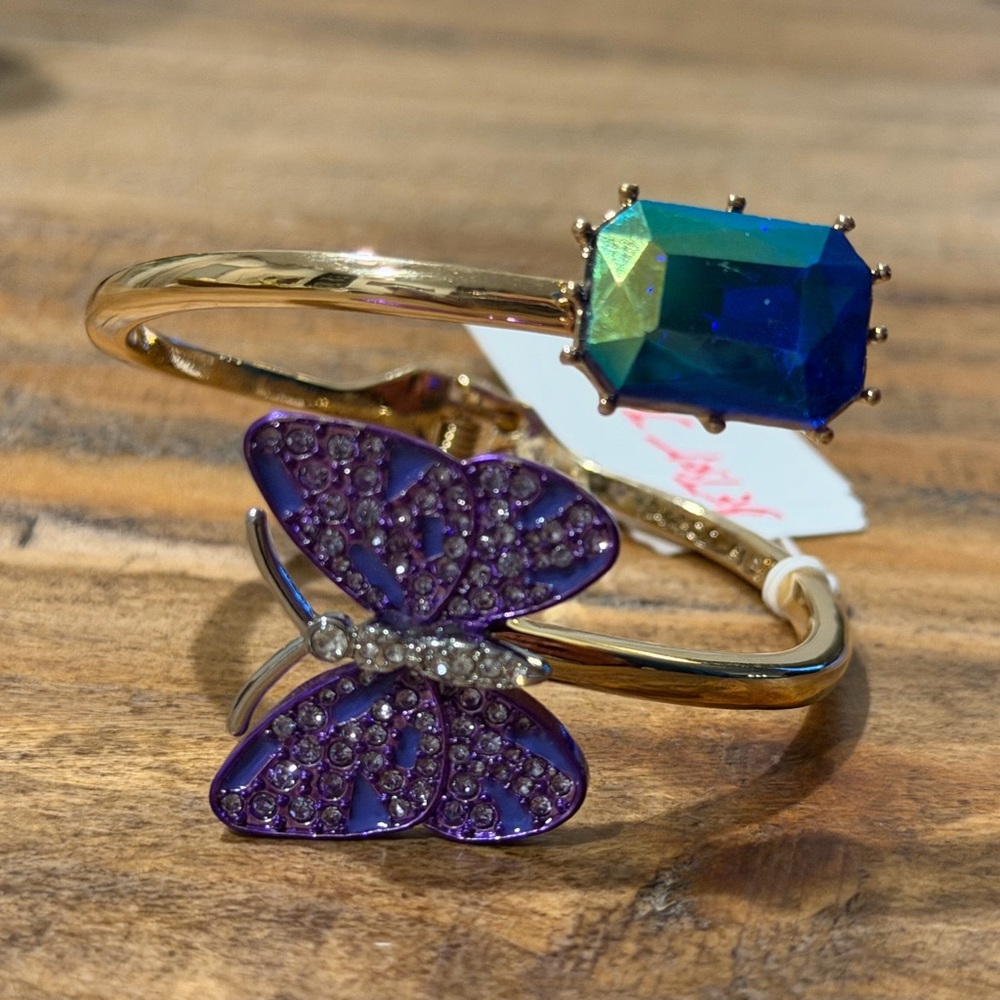Betsey Johnson Purple Butterfly & Iridescent Blue Stone Bracelet - Picture 3 of 3